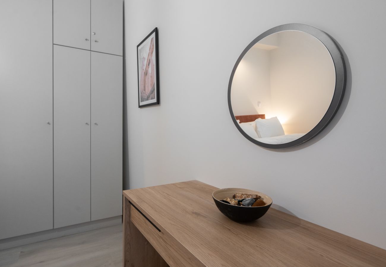 Apartment in Athens - 1BR Apt w/ Backyard in Plaka |10' From Acropolis