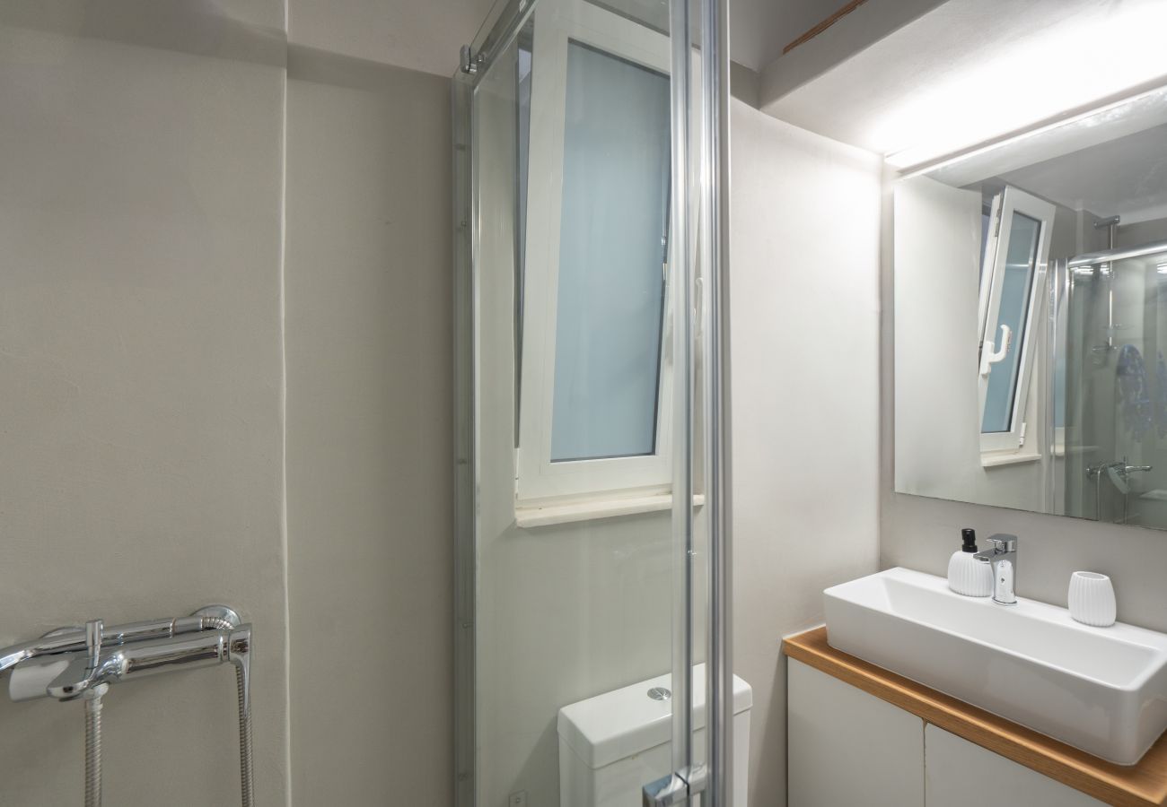 Apartment in Athens - Άνετο στούντιο στην Πλάκα | 10' από την Ακρόπολη
