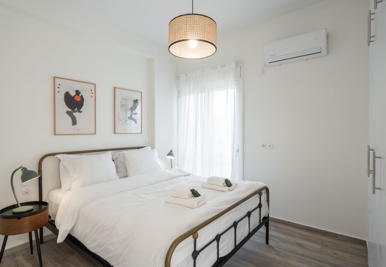 Apartment in Athens - 2BD Spacious Apt in Petralona Near Metro