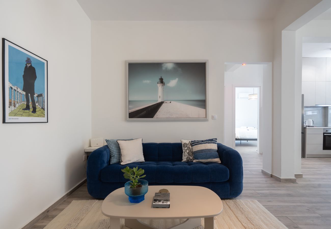 Apartment in Athens - 2BD Spacious Apt in Petralona Near Metro