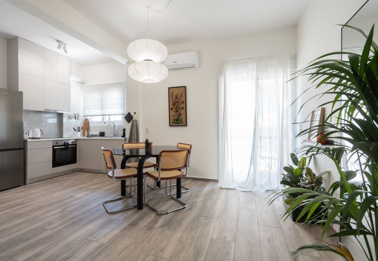Apartment in Athens - 2BD Spacious Apt in Petralona Near Metro