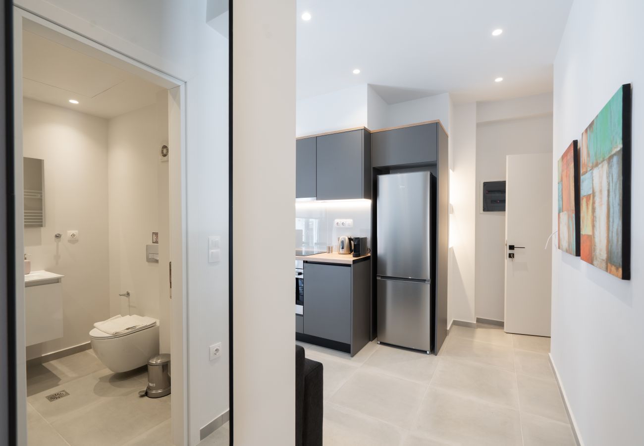 Apartment in Athens - Spacious 2BR · Playroom Board Games · Family-Home