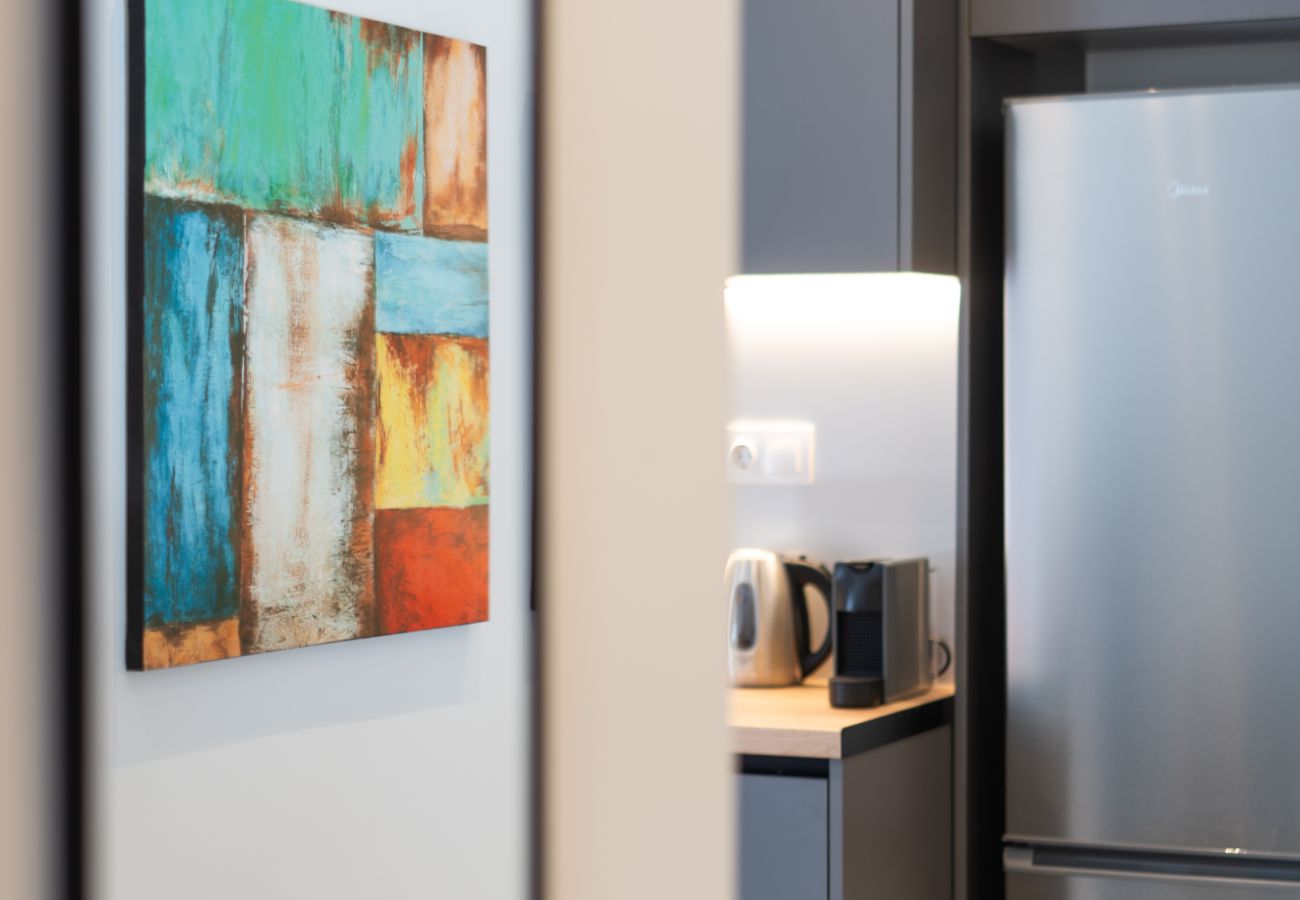 Apartment in Athens - Spacious 2BR · Playroom Board Games · Family-Home