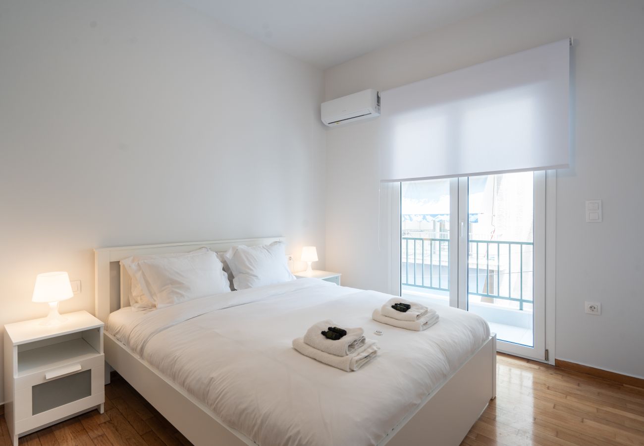 Apartment in Athens - Spacious 2BR · Playroom Board Games · Family-Home