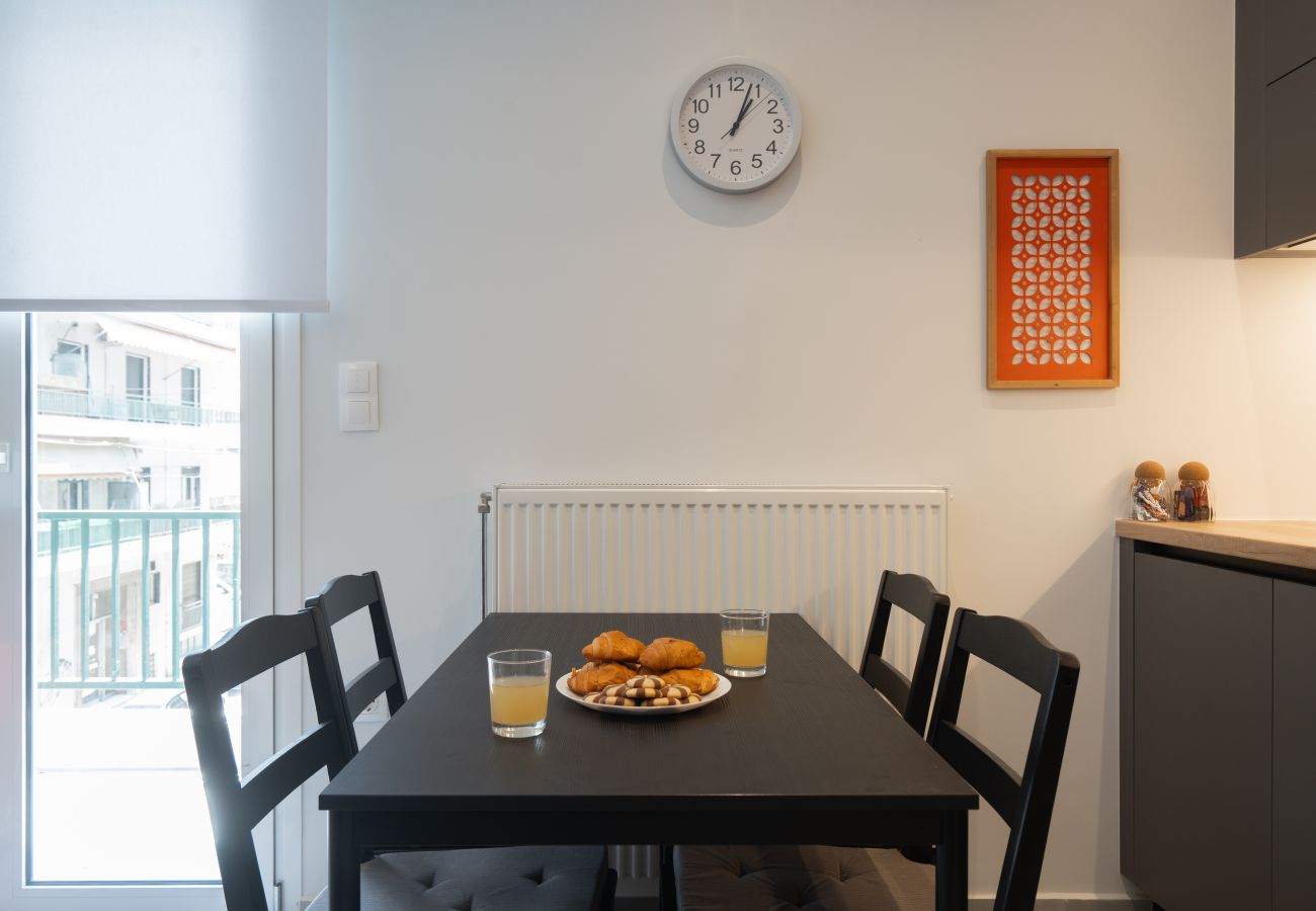 Apartment in Athens - Spacious 2BR · Playroom Board Games · Family-Home