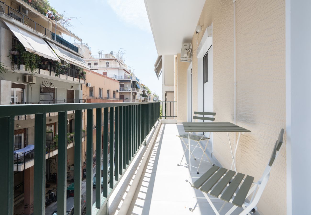 Apartment in Athens - Spacious 2BR · Playroom Board Games · Family-Home