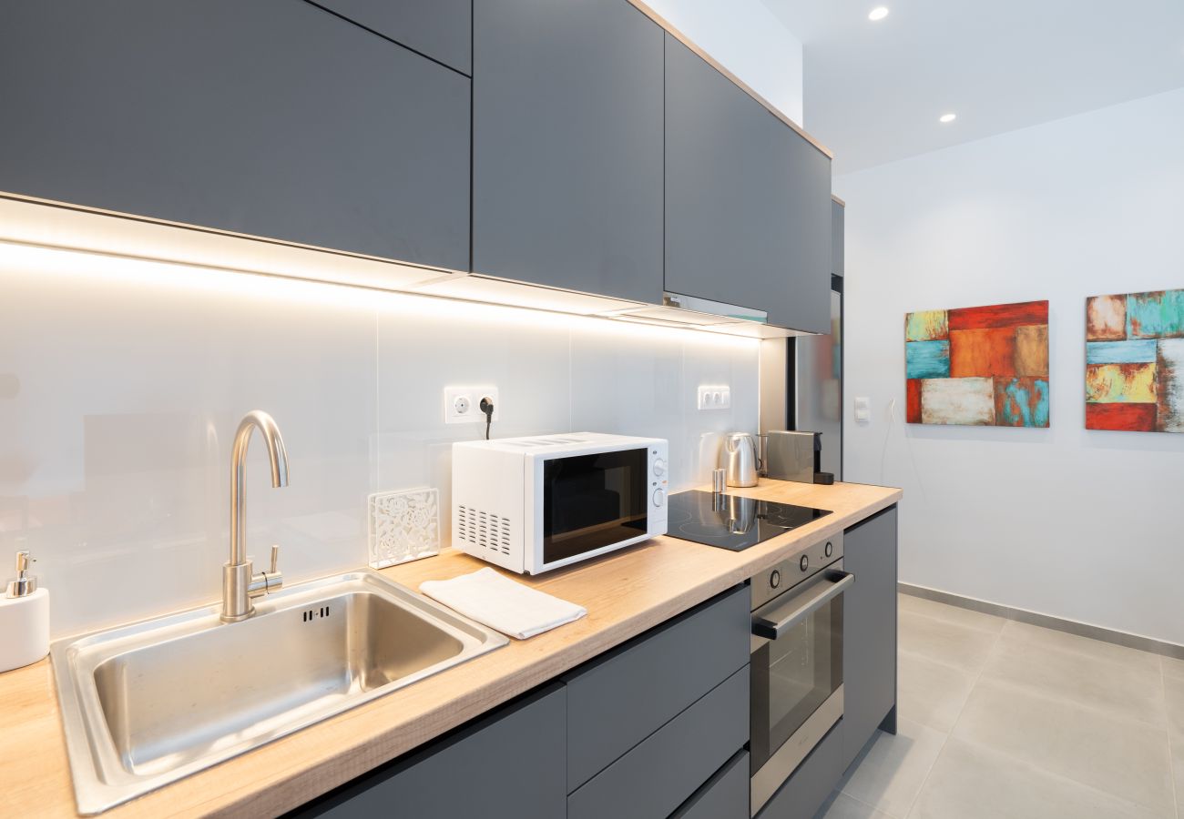 Apartment in Athens - Spacious 2BR · Playroom Board Games · Family-Home