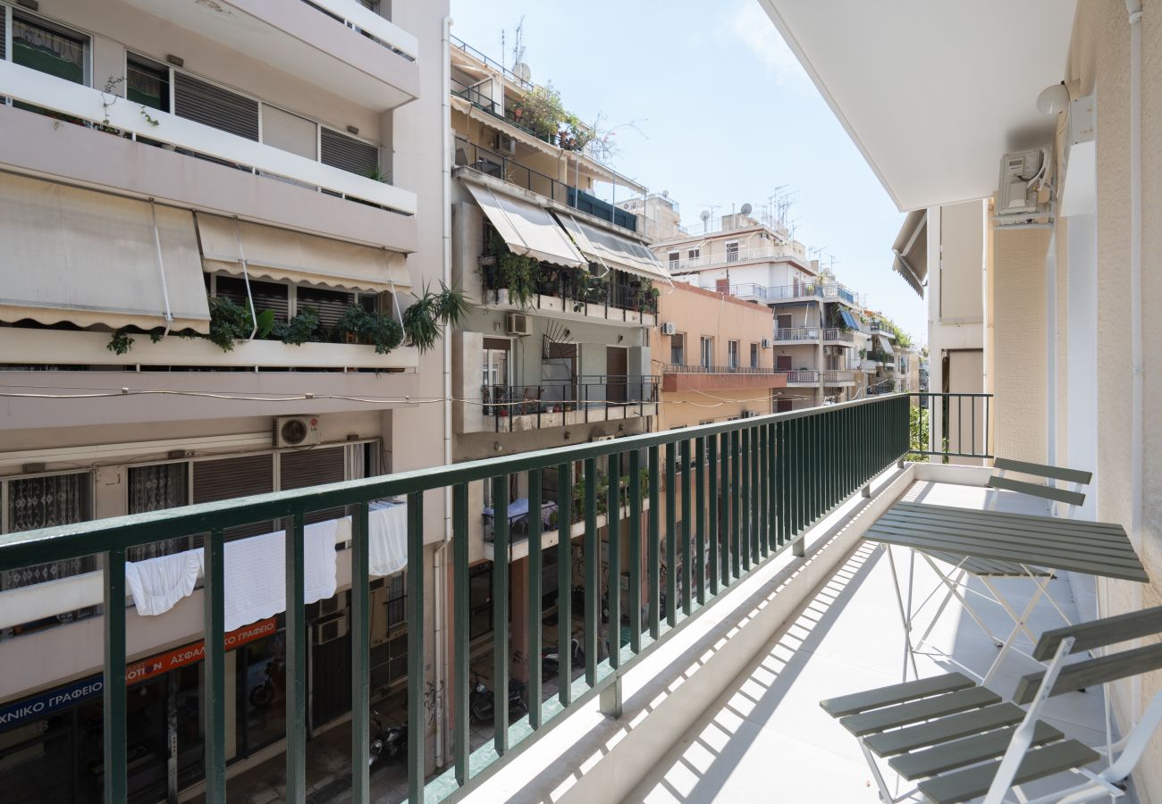 Apartment in Athens - Spacious 2BR · Playroom Board Games · Family-Home