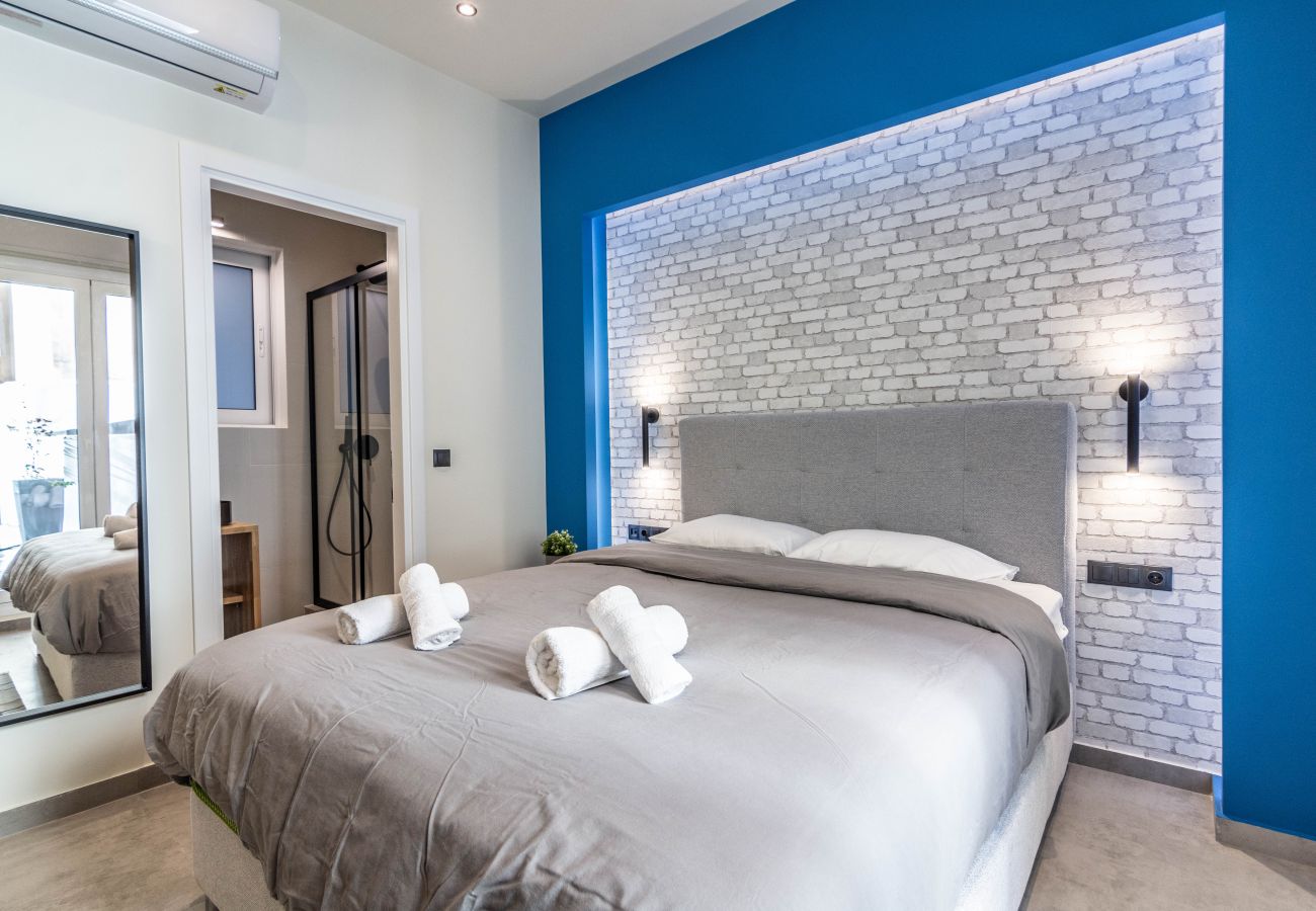 Apartment in Athens - Gem Studio w/ Backyard Near Plaka & Acropolis