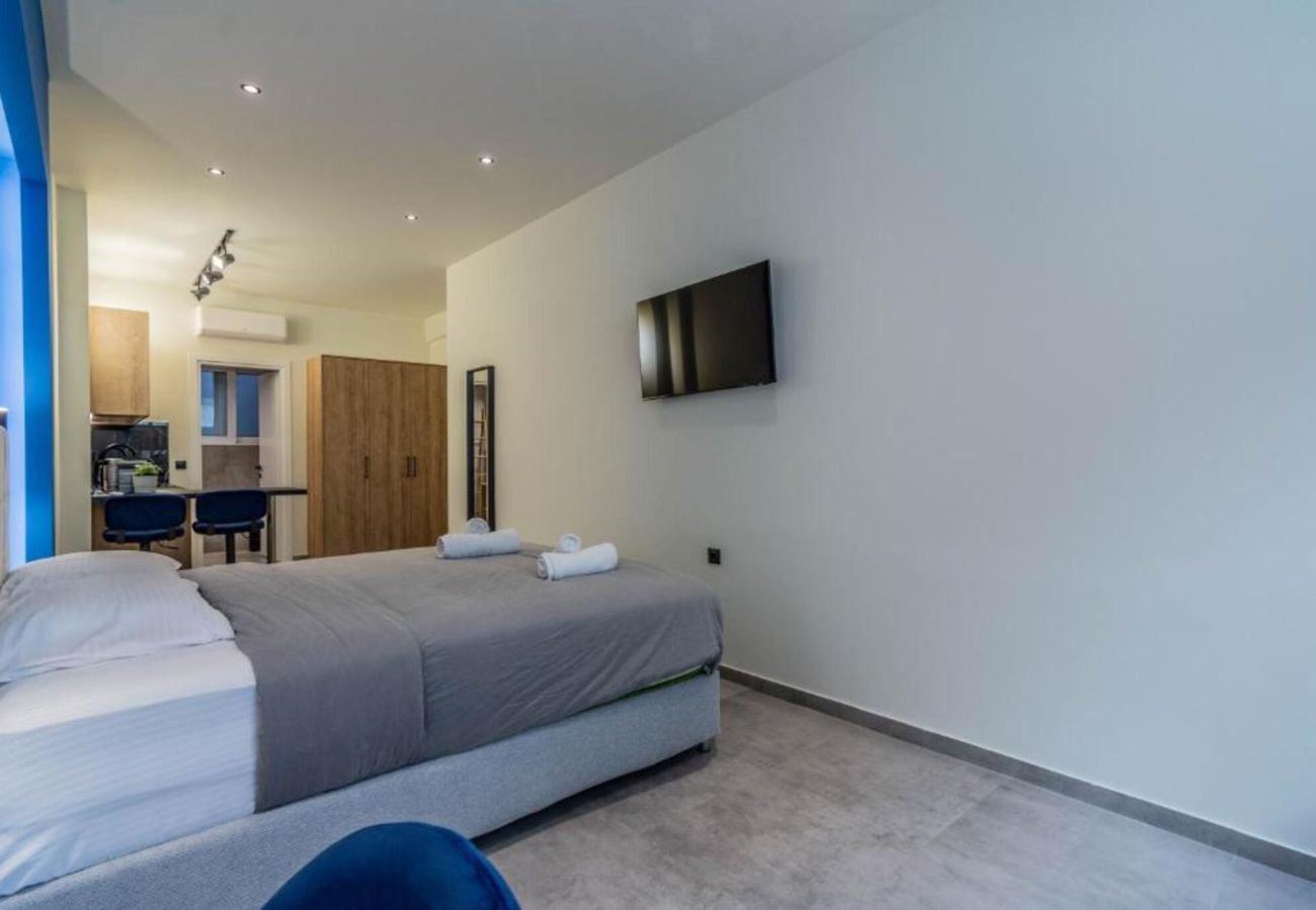 Apartment in Athens - Luxurius Studio Close to Monastiraki & Plaka 