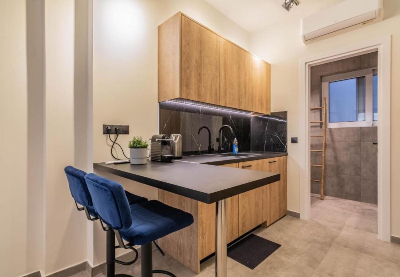Apartment in Athens - Luxurius Studio Close to Monastiraki & Plaka 