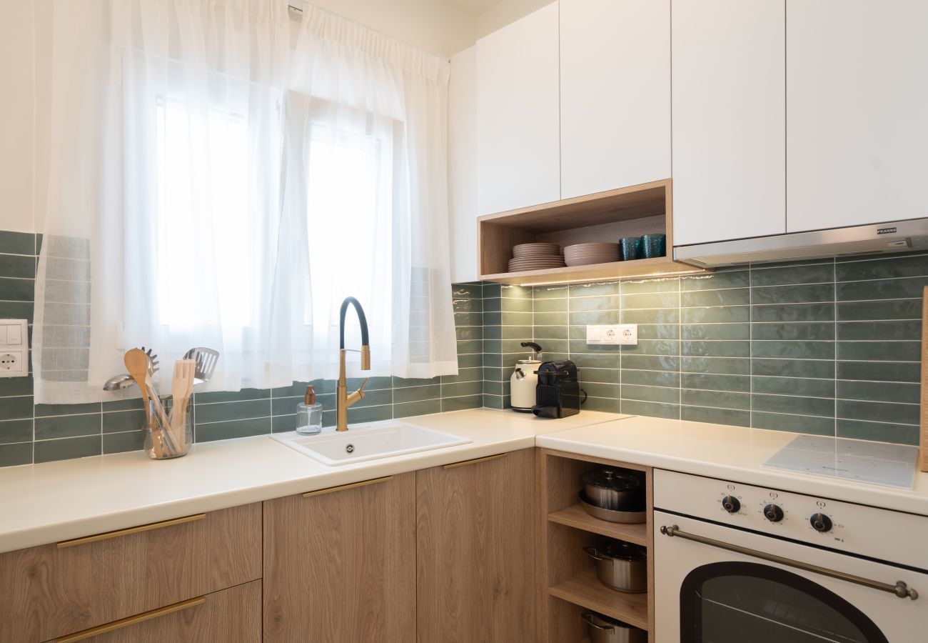 Apartment in Athens - 2BR Beautiful Apt In Thissio Near Agora &Acropolis
