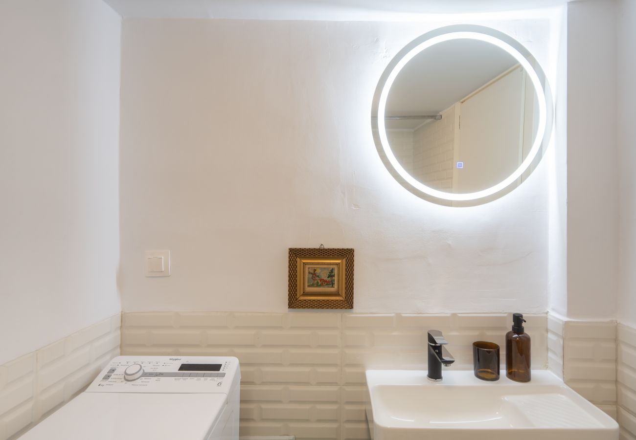 Apartment in Athens - 2BR Designer Apt Near Metro With Private Garden