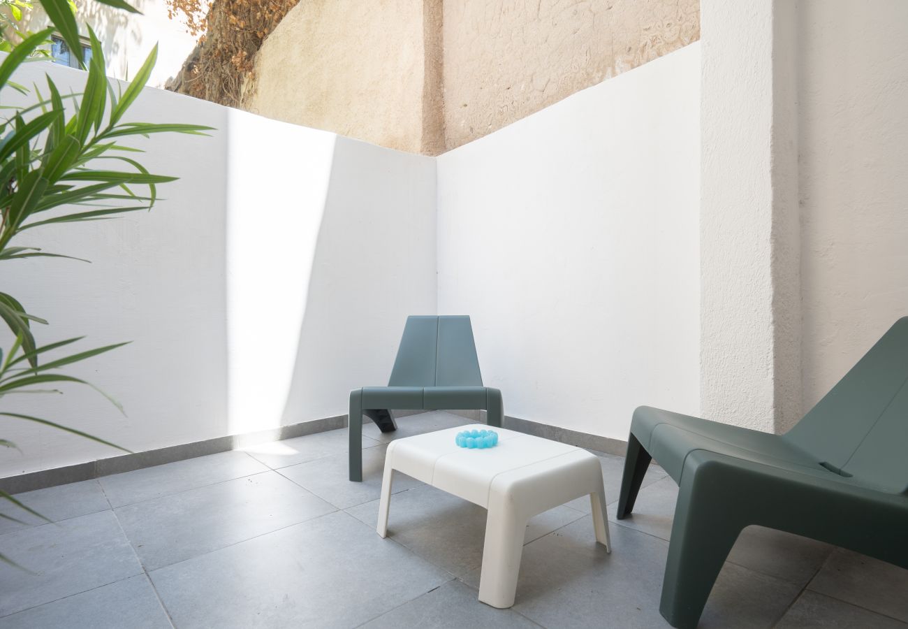 Apartment in Athens - 2BR Designer Apt Near Metro With Private Garden