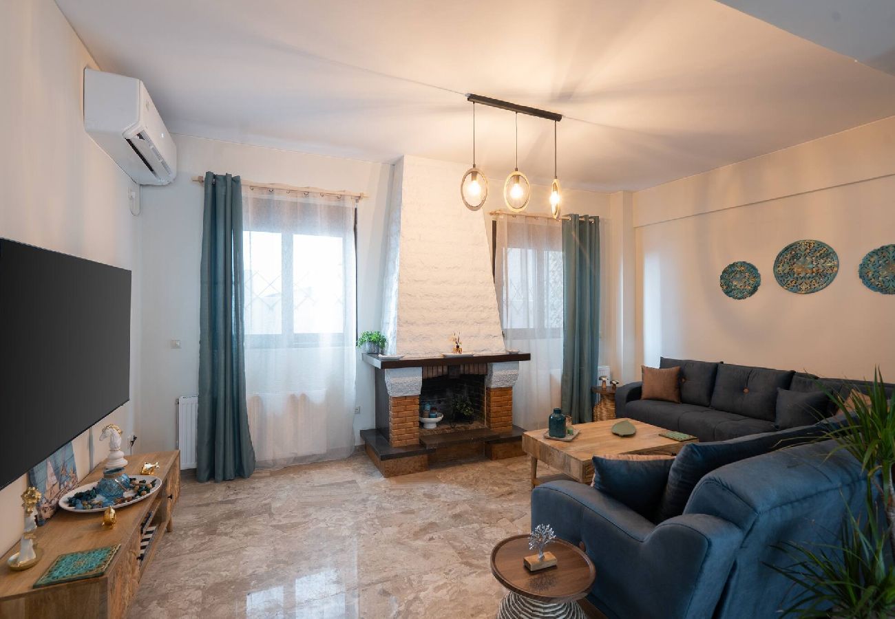 House in Athens - 3BR Private House w/ 3 Bathrooms & Amazing Balcony
