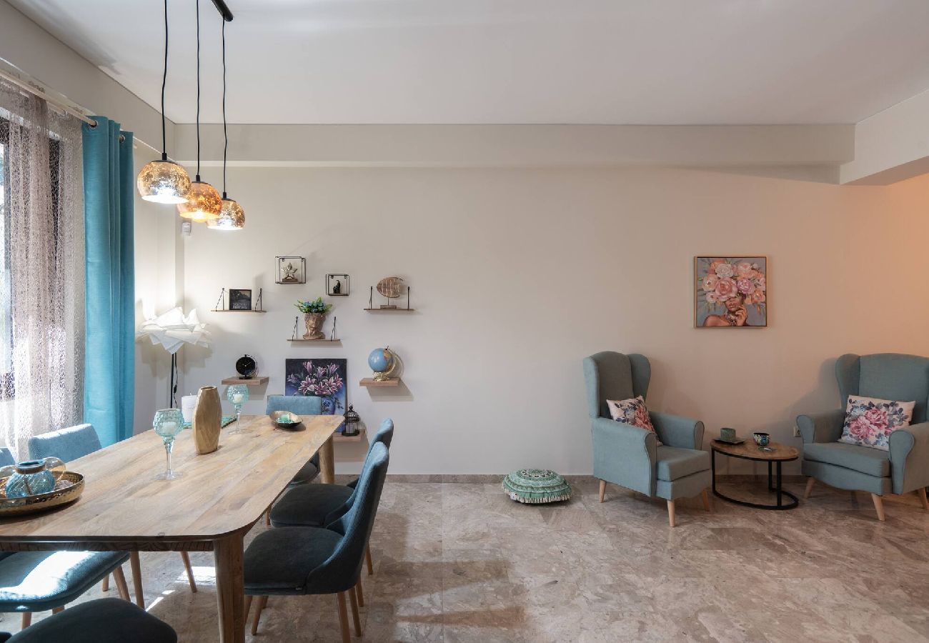 House in Athens - 3BR Private House w/ 3 Bathrooms & Amazing Balcony