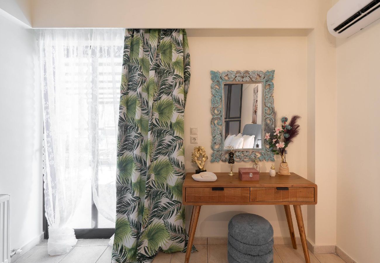 House in Athens - 3BR Private House w/ 3 Bathrooms & Amazing Balcony