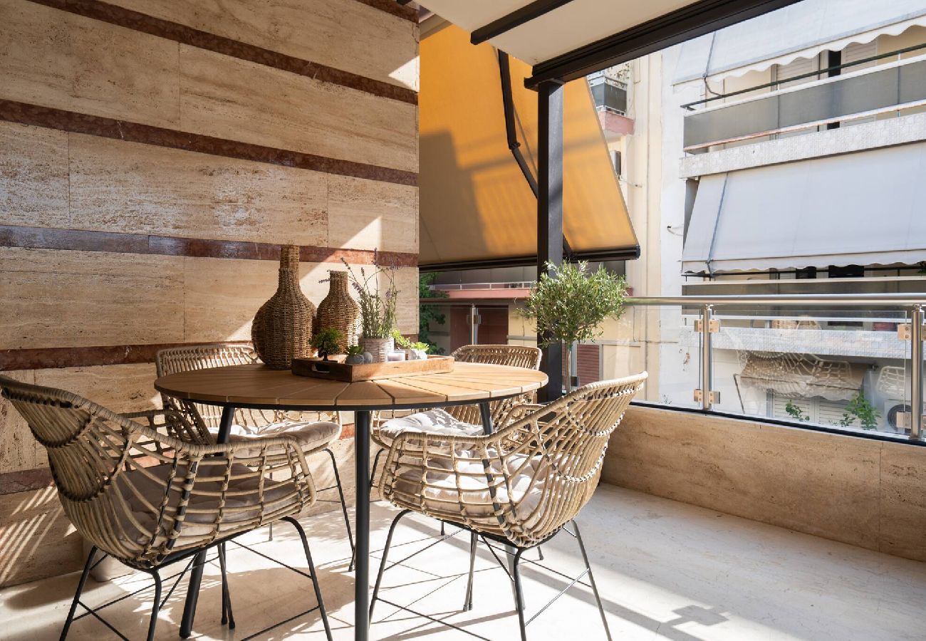House in Athens - 3BR Private House w/ 3 Bathrooms & Amazing Balcony