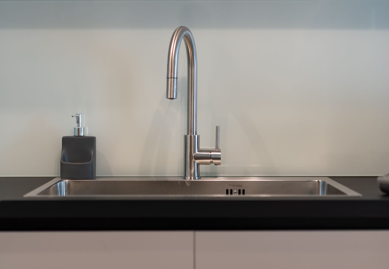 Apartment in Athens - Modern 2BR w/ Rooftop Sauna / Gym / Meeting Room
