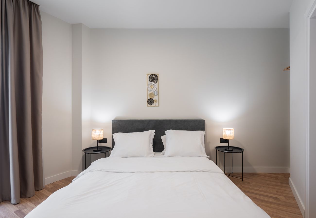 Apartment in Athens - Modern 2BR w/ Rooftop Sauna / Gym / Meeting Room