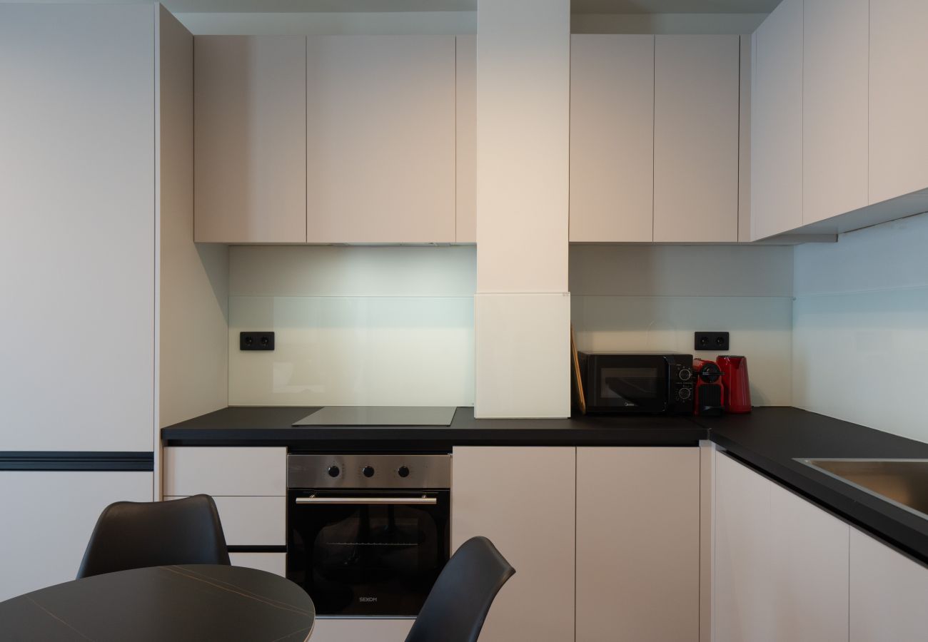 Apartment in Athens - 2BR Apartment + Rooftop Retreat w/ Sauna / Gym