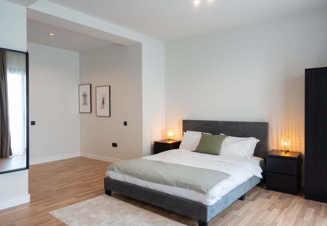Apartment in Athens - 2BR Apartment + Rooftop Retreat w/ Sauna / Gym