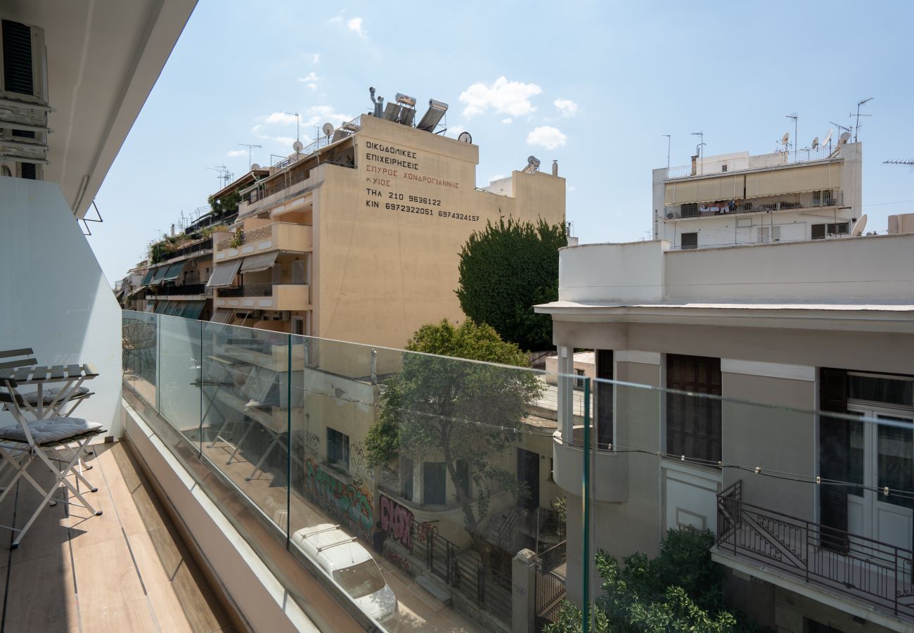 Apartment in Athens - 2BR Apartment + Rooftop Retreat w/ Sauna / Gym