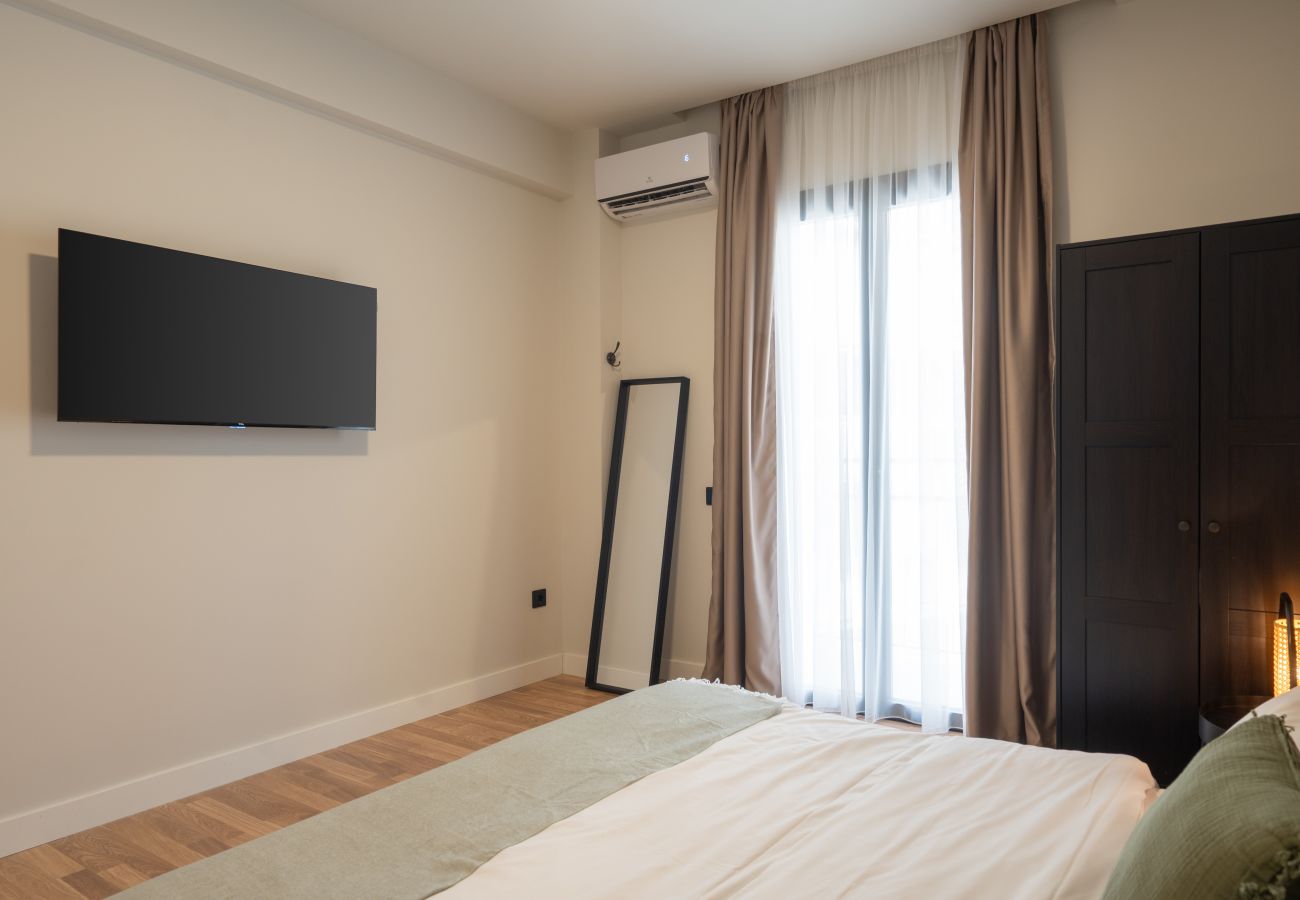 Apartment in Athens - 2BR Apartment + Rooftop Retreat w/ Sauna / Gym