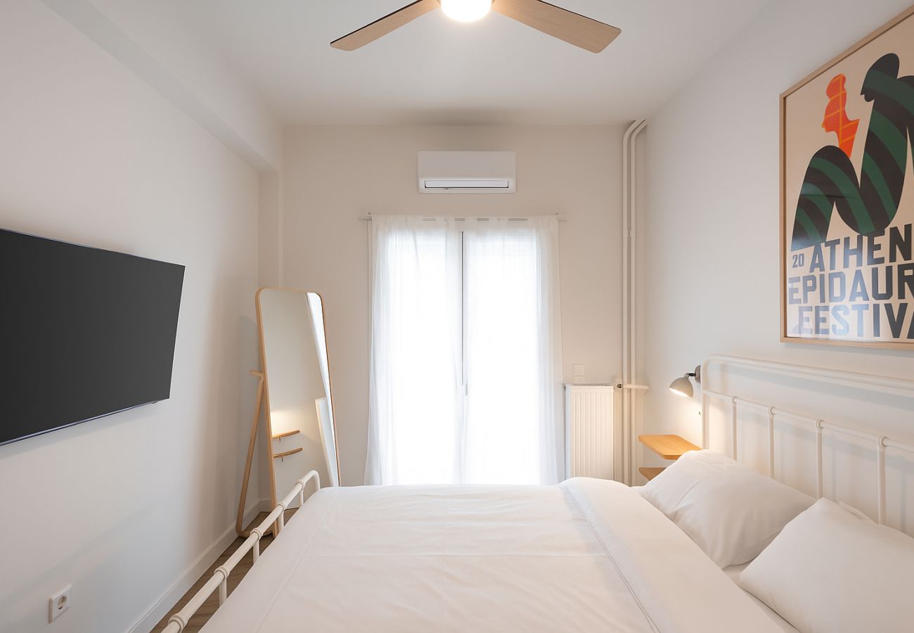 Apartment in Athens - 1BR Designer Apt Next To Metro & 15' From Acropolis