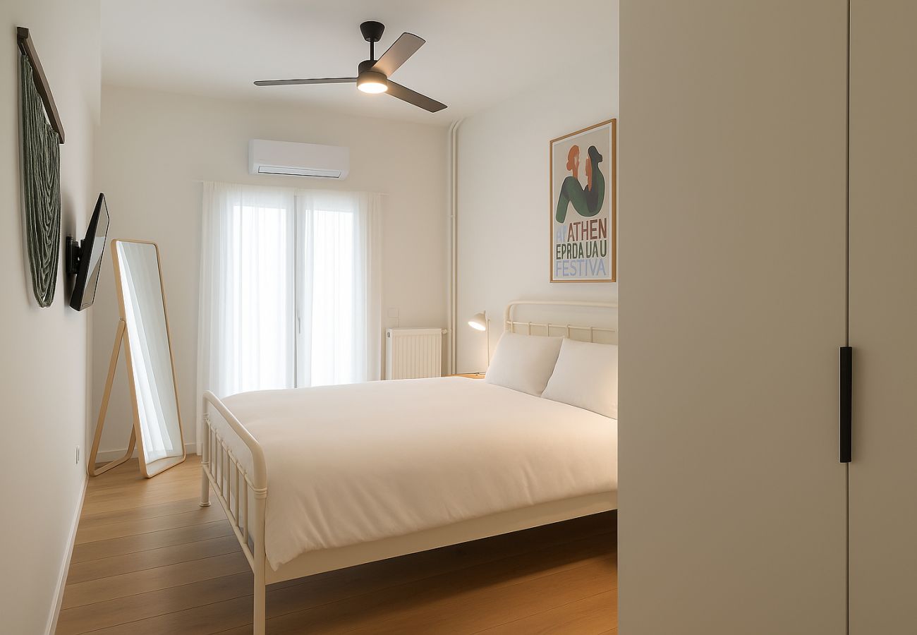 Apartment in Athens - 1BR Designer Apt Next To Metro & 15' From Acropolis