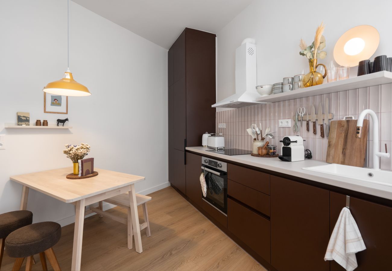 Apartment in Athens - 1BR Designer Apt Next To Metro & 15' From Acropolis