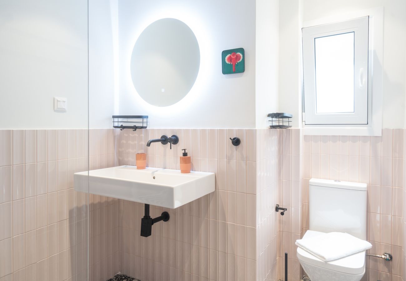 Apartment in Athens - 1BR Designer Apt Next To Metro & 15' From Acropolis