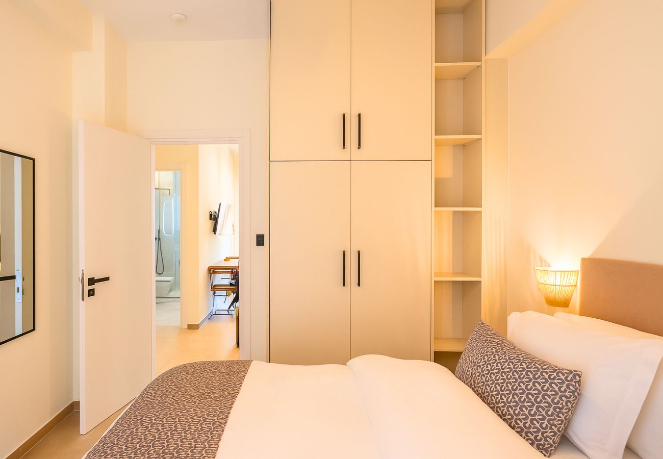 Apartment in Athens - 1BR Modern & Cozy Apt Near Metro, 15' To Acropolis