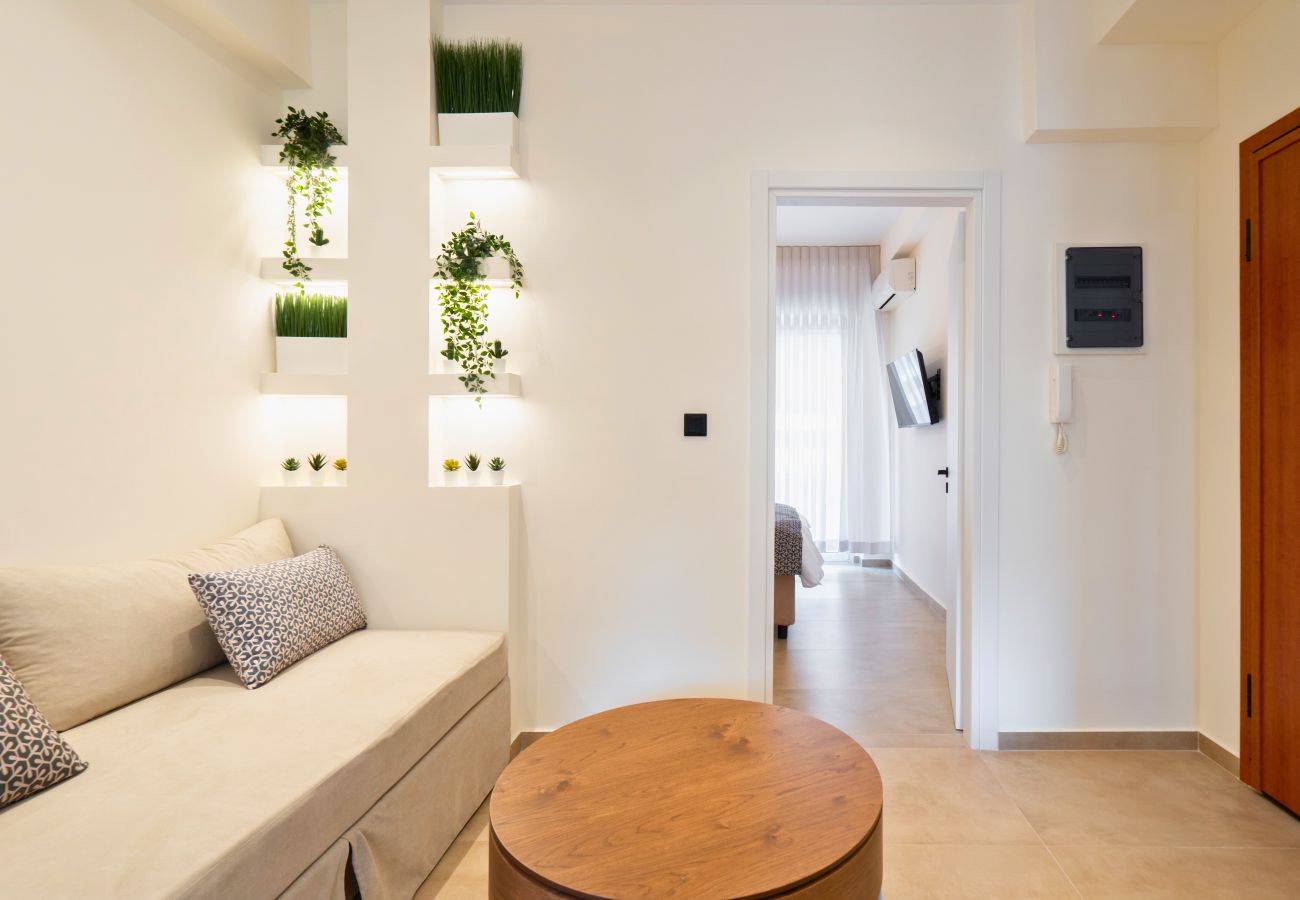 Apartment in Athens - 1BR Modern & Cozy Apt Near Metro, 15' To Acropolis