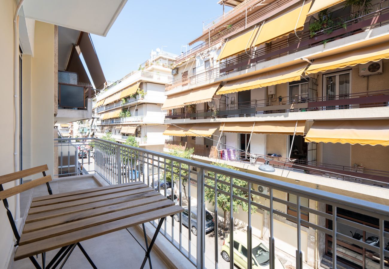 Apartment in Athens - 1BR Modern & Cozy Apt Near Metro, 15' To Acropolis