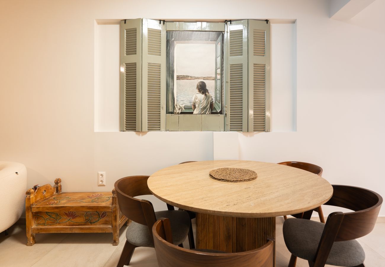 Apartment in Athens - 2BR Luxurious Apt in Mets 20' From Acropolis