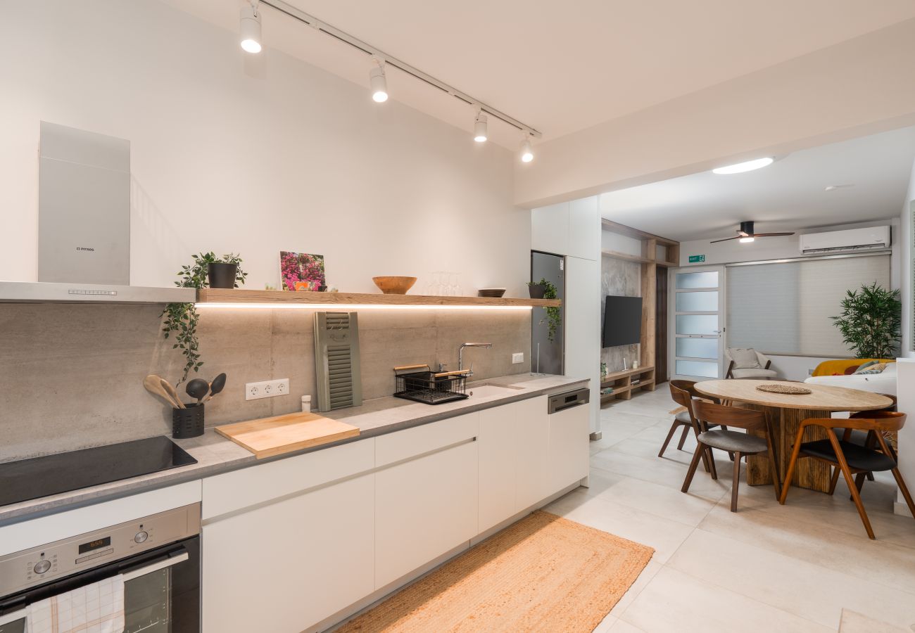 Apartment in Athens - 2BR Luxurious Apt in Mets 20' From Acropolis