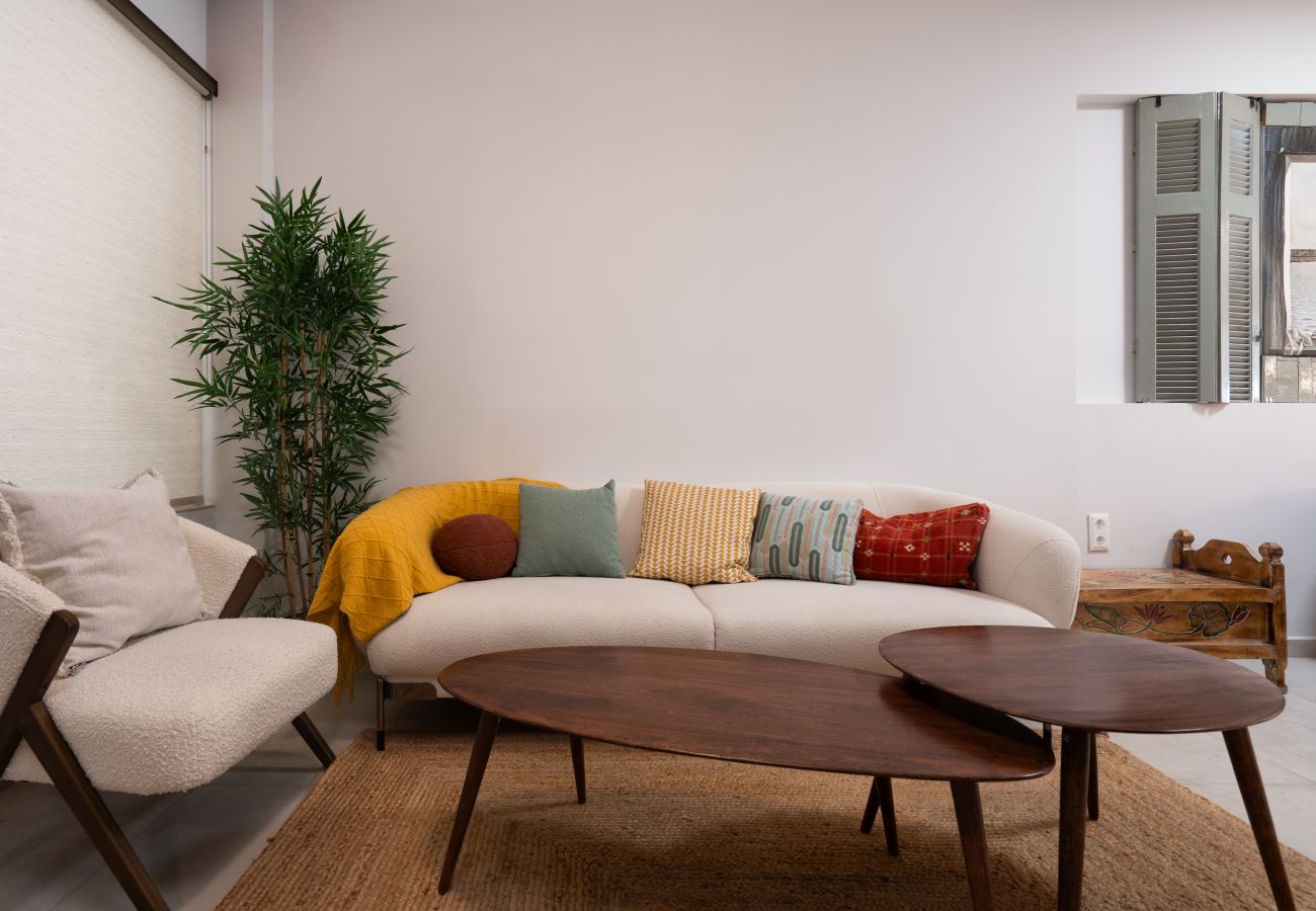 Apartment in Athens - 2BR Luxurious Apt in Mets 20' From Acropolis