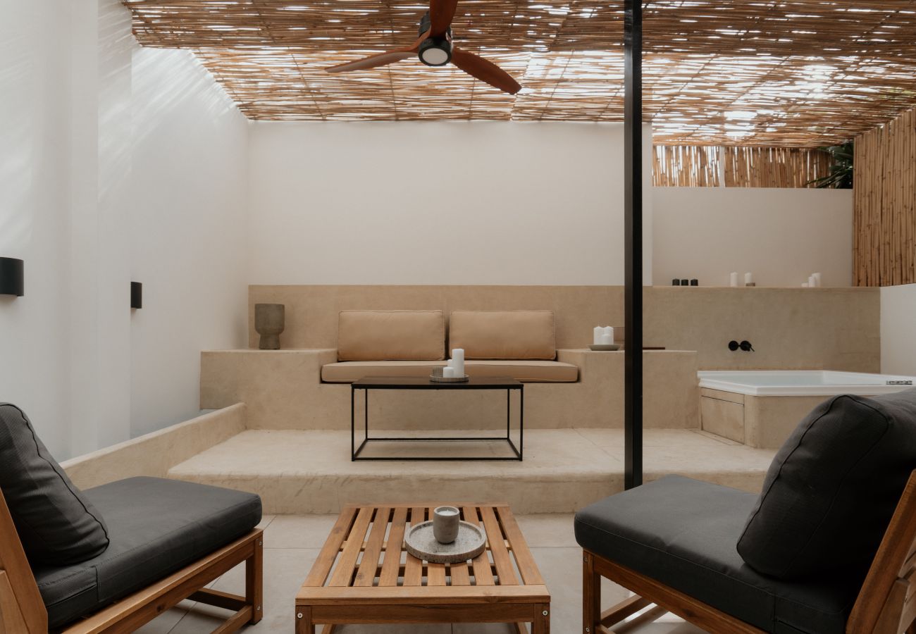 Apartment in Athens - 1BR Backyard Jacuzzi Retreat Near Acropolis