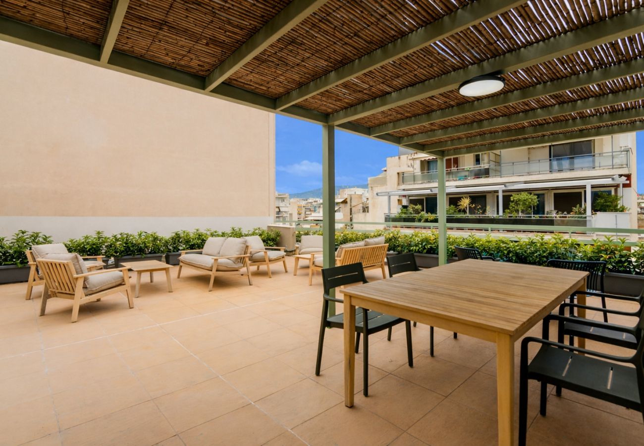 Apartment in Athens - Luxury Studio| Metro| Rooftop| Starlink| Jacuzzi