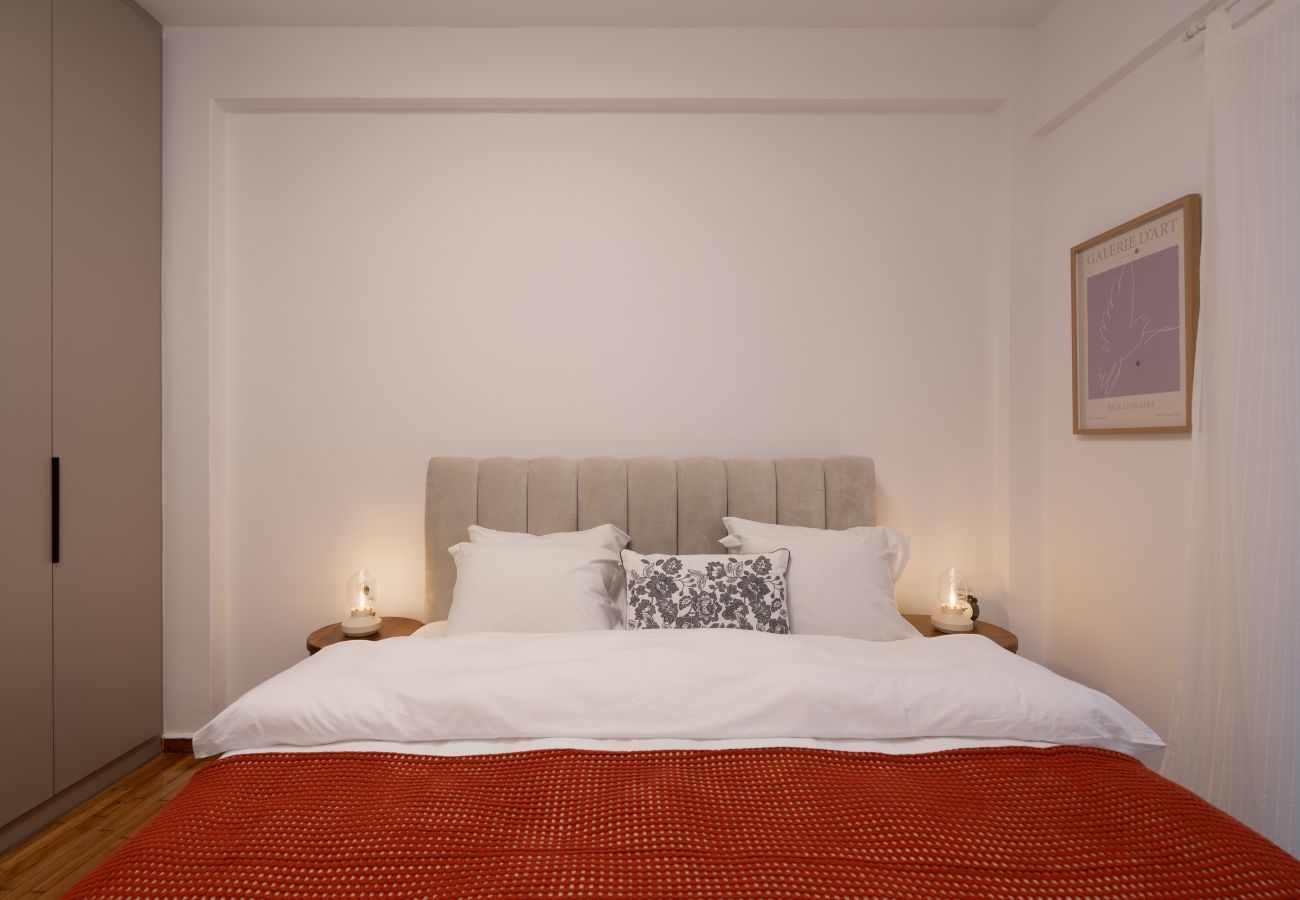 Apartment in Athens - 2BR Gem Apt | Near Kalimarmaro & Metro | Pagkrati