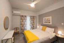 Apartment in Athens - Veikou 63 (Noti Mpotsari 9-11)