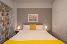 Apartment in Athens - Veikou 63 (Noti Mpotsari 9-11)