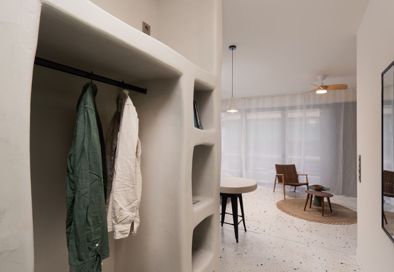 Apartment in Athens - Cozy Studio By Metro | Huge Rooftop | Starlink