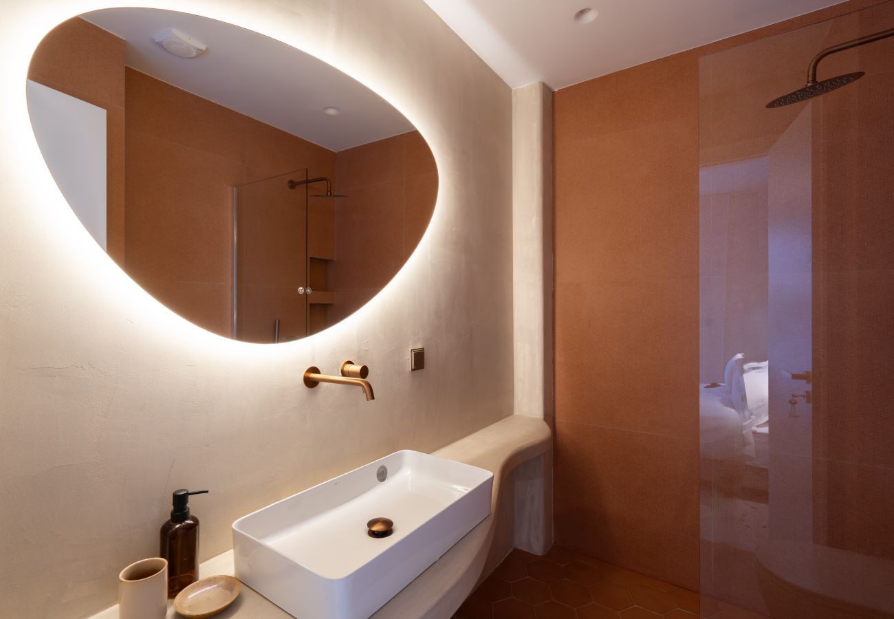 Apartment in Athens - Cozy Studio By Metro | Huge Rooftop | Starlink