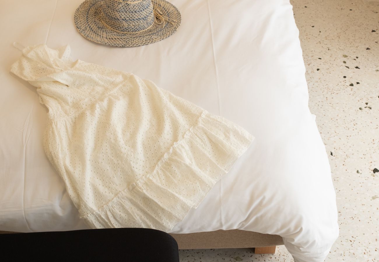 Apartment in Athens - Spacious Studio | Metro | Starlink | Huge Rooftop