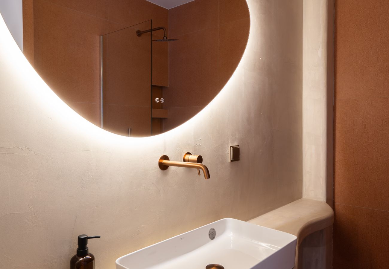 Apartment in Athens - Spacious Studio | Metro | Starlink | Huge Rooftop