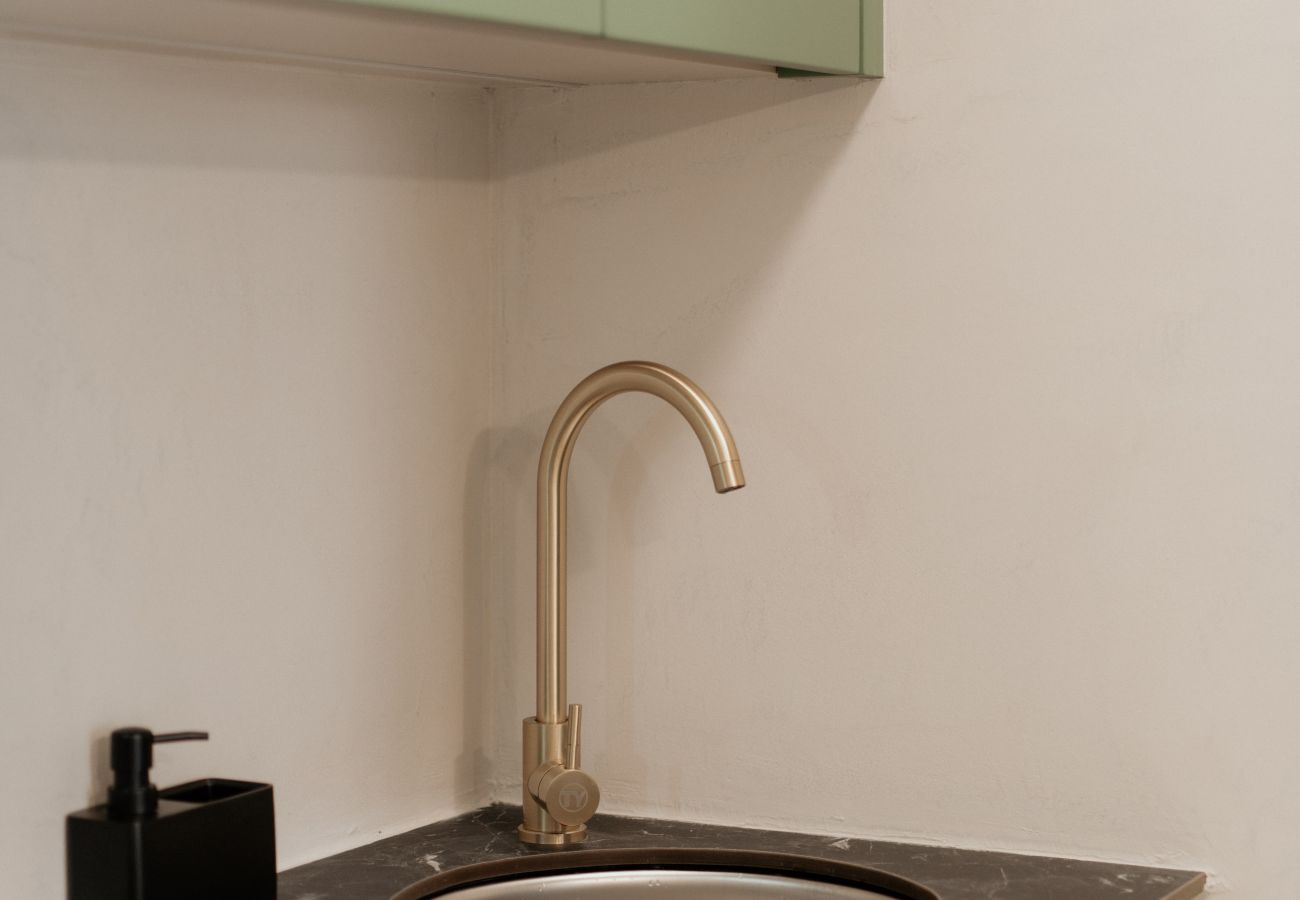 Apartment in Athens - Elegant Studio | Metro | Starlink | Huge Rooftop