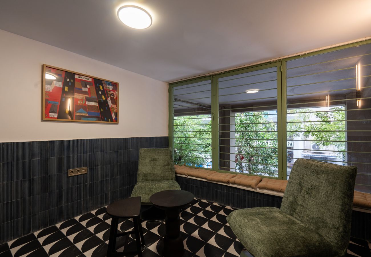 Apartment in Athens - Elegant Studio | Metro | Starlink | Huge Rooftop