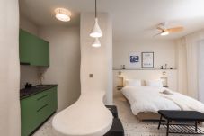 Apartment in Athens - Megalou Alexandrou 102 C2